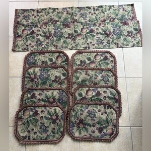 Grape Table Runner and Placemats Set